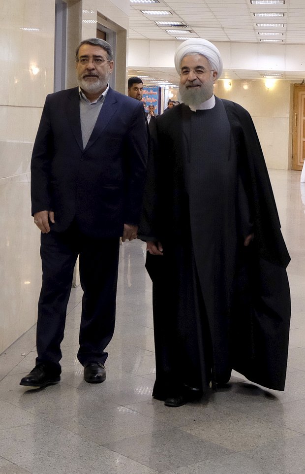 Соратники Лариджани — бывший президент Ирана Хасан Роухани и посол Ирана в Китае Абдолреза Рахмани Фазли