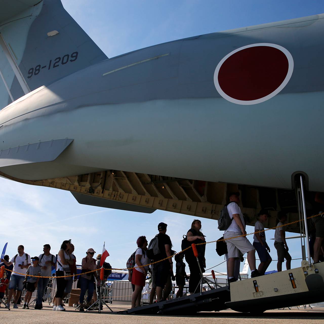 Назван самый уродливый в мире военный самолет