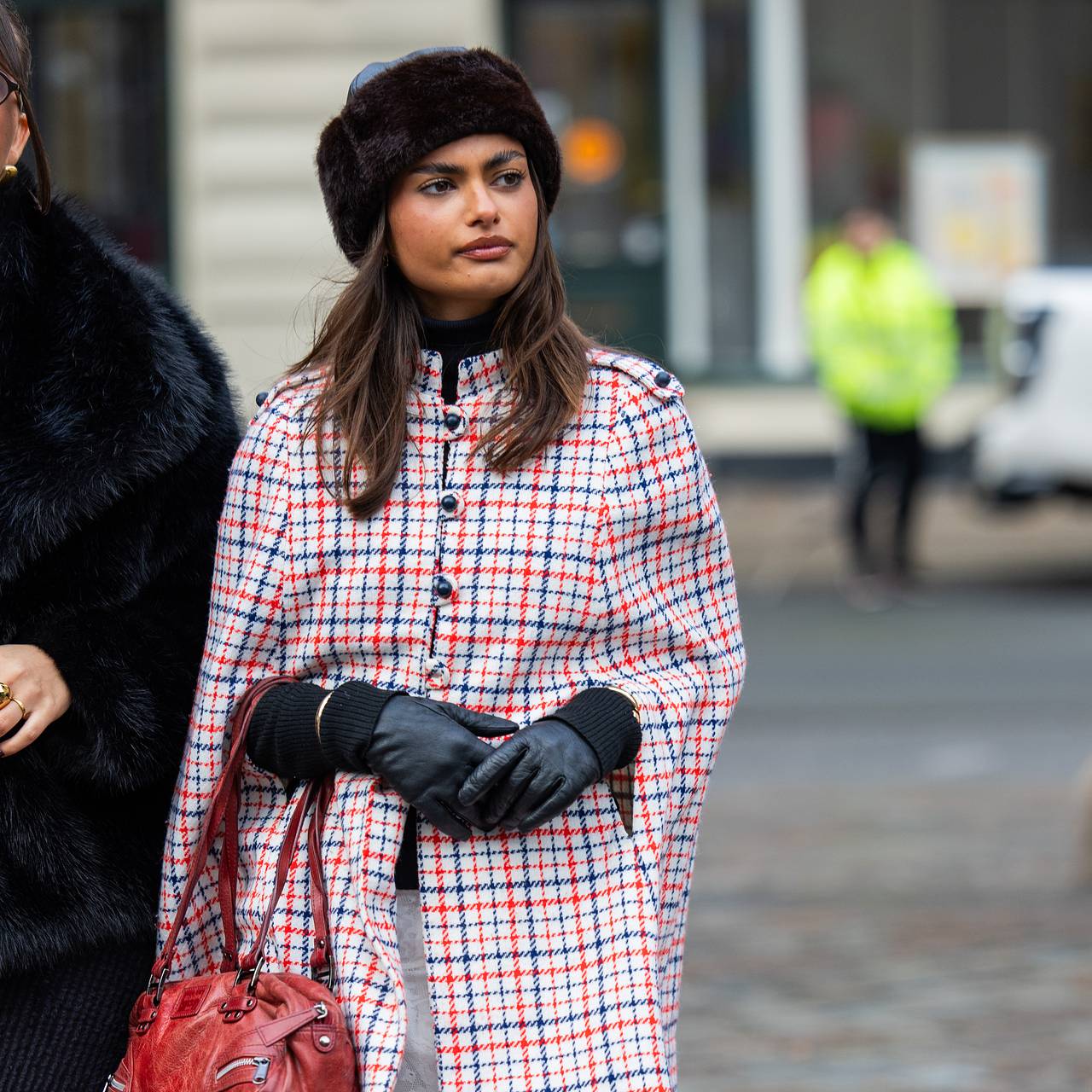 Россиянам назвали самую модную верхнюю одежду на весну