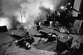 Выступление группы «АВИА»