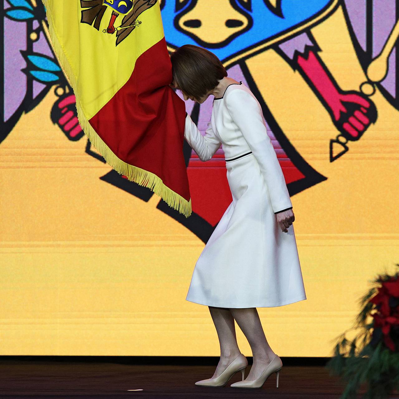 &laquo;Большинство крутит пальцем у виска&raquo;. Президент Молдавии предложила объединить страну с Румынией. Как на это реагируют молдаване?