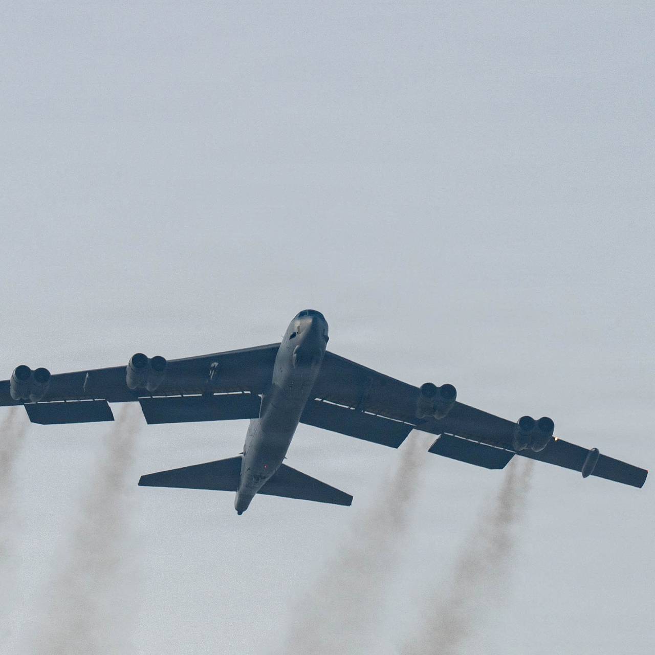 Два американских бомбардировщика направились в сторону Ближнего Востока