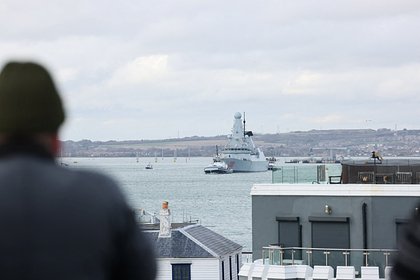 Неизвестные попытались проникнуть на базу ВМС Британии