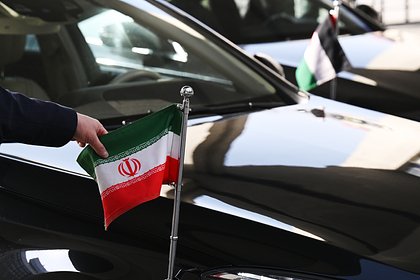 США временно смягчили санкции против Ирана