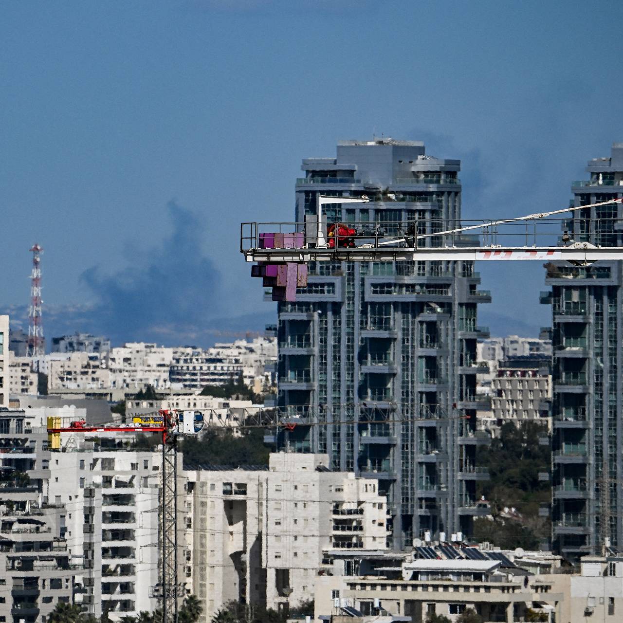 Иран нанес удар по топливным резервуарам в аэропорту Тель-Авива