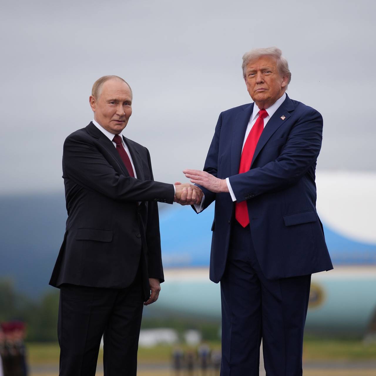 Лавров заявил о готовности к решению по Украине еще на Аляске