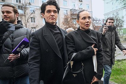 Жених Лерчек рассказал о ее лечении от рака