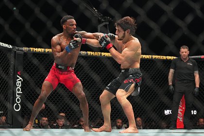 Глава UFC оценил решение судей отдать победу россиянину в бою с англичанином