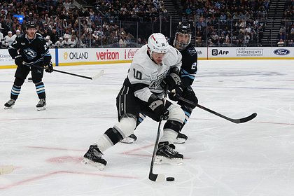 Панарин забросил шайбу в третьем матче НХЛ подряд