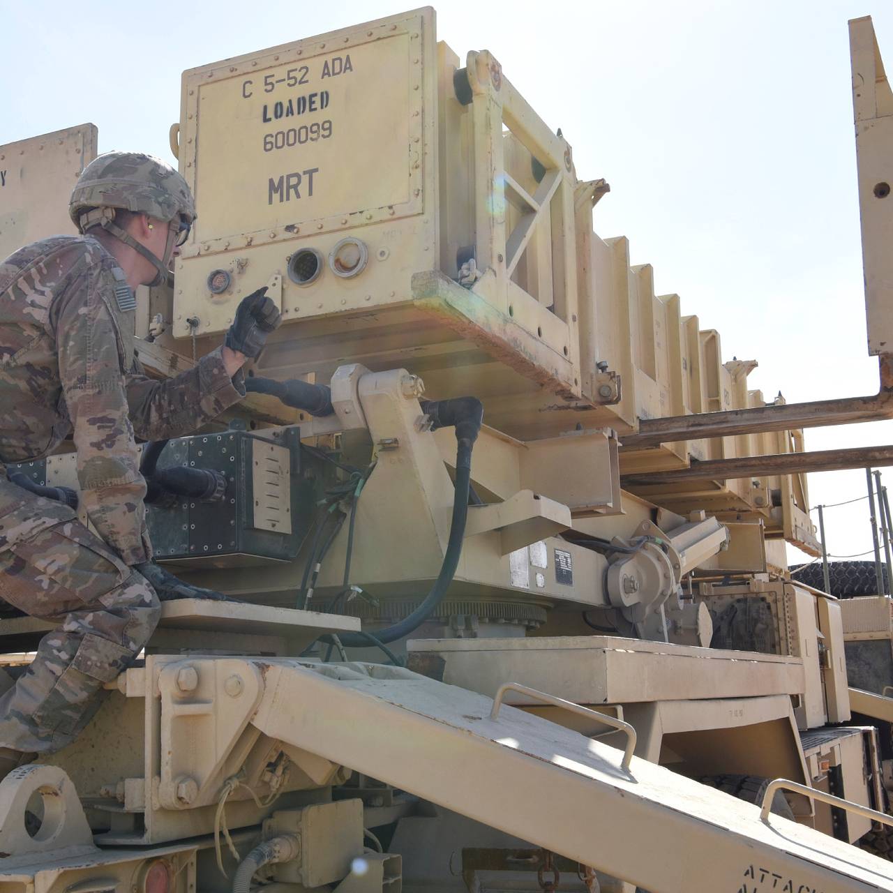 Иран уничтожил американскую систему Patriot на авиабазе США в Бахрейне