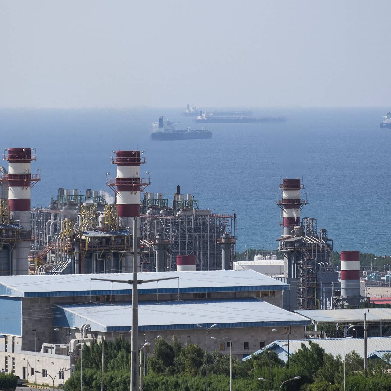 Танкеры в Персидском заливе столкнулись с новой проблемой