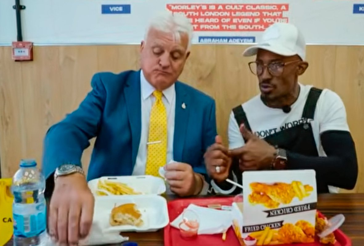 Адвокат на пенсии Боб (слева) и специалист по работе с молодежью Крис пытаются подружиться в эфире шоу «В наручниках»