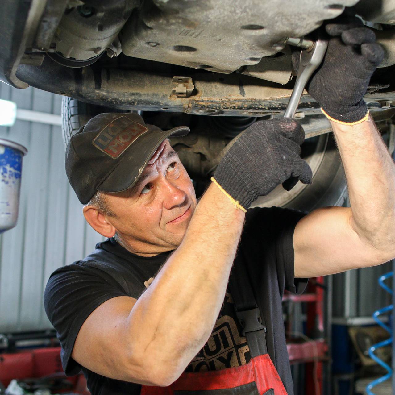 Россиян научили проверять подлинность автозапчастей