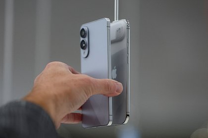 Названа причина покупки дорогого титанового iPhone