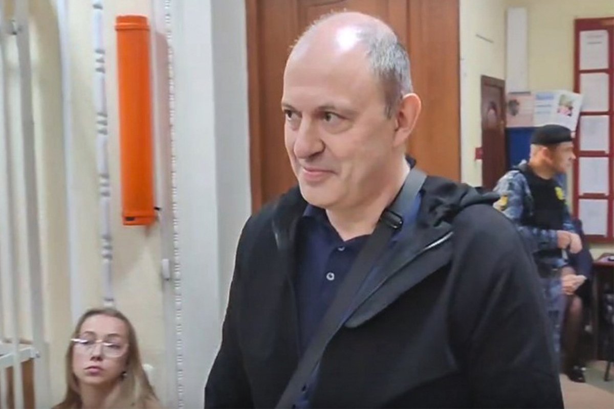 Экс-замглавы Росприроднадзора Олег Митволь во время первого заседания по своему уголовному делу в Железнодорожном районном суде Красноярска