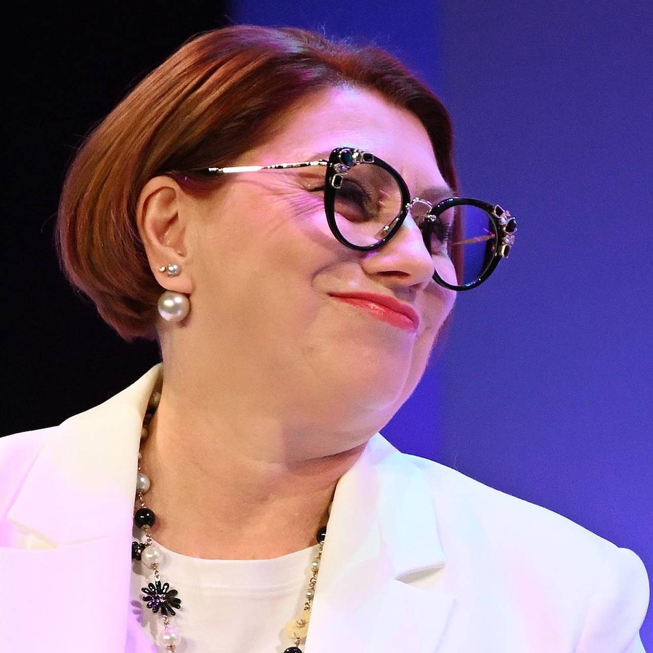 Ведущая Первого канала отказалась отдыхать за рубежом из-за инцидента с монахом с дубинкой