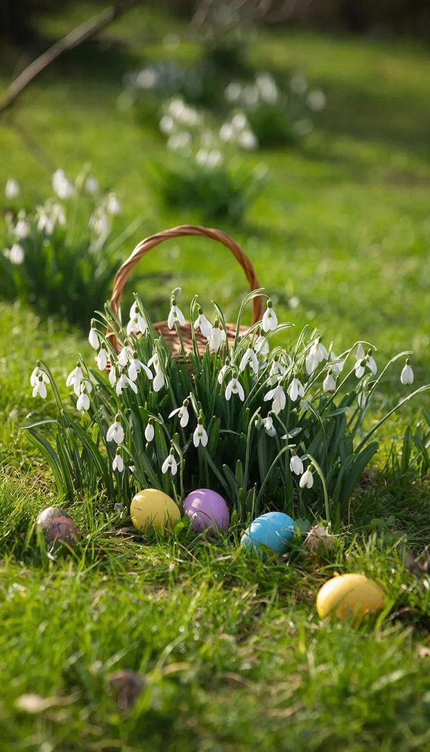 Затавка на телефон пасхальная, с подснежниками