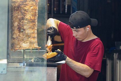 Россияне устроили бойкот шаурме