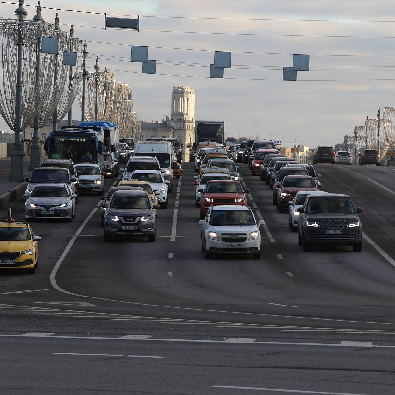 Водителей предупредили о риске лишиться прав за проблемы с номерами