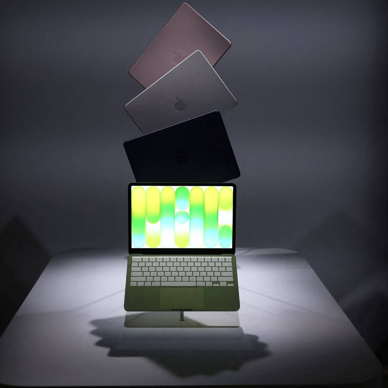 Самый дешевый ноутбук Apple стал мощнее ПК с Windows