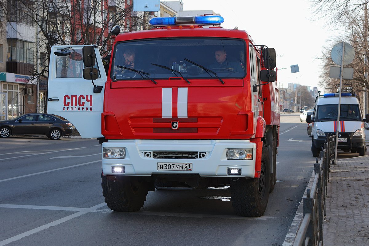 Автомобиль специализированной пожарно-спасательной части Белгорода