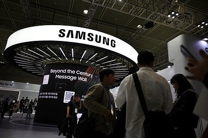 Samsung выпустила дешевые смартфоны