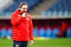 Валерий Карпин