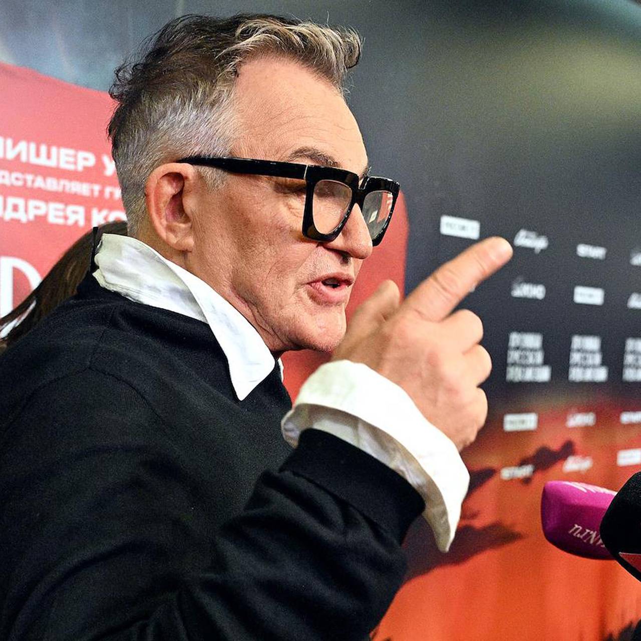 Диброва возмутил вопрос журналистов о личной жизни