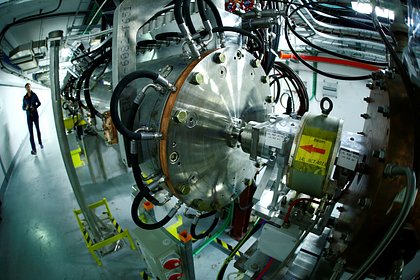 Смертельно опасную антиматерию впервые перевезли на грузовике