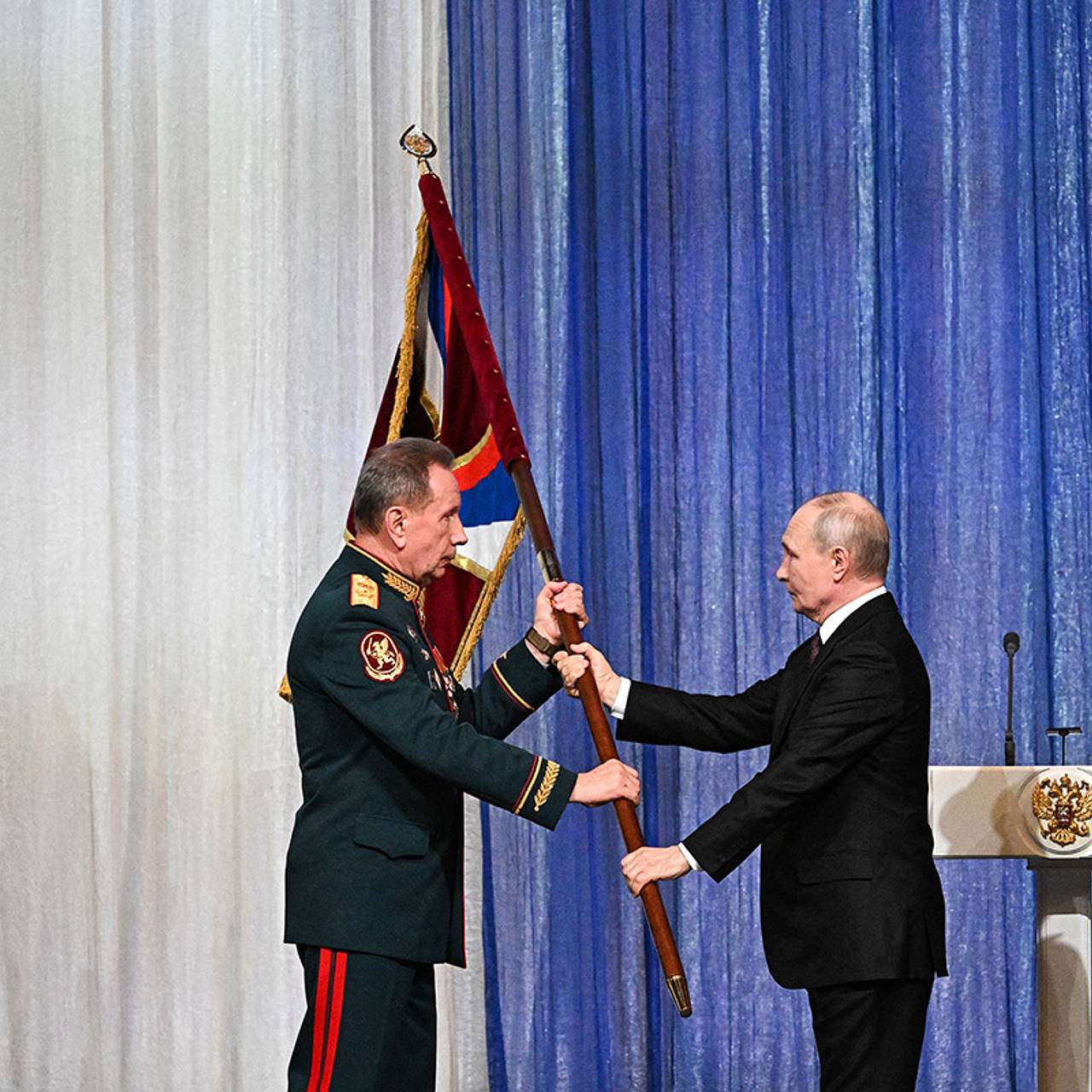 Путин провел воинский ритуал в обстановке особой торжественности