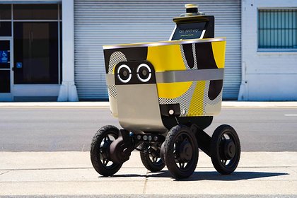 Роботы-доставщики принялись рушить автобусные остановки