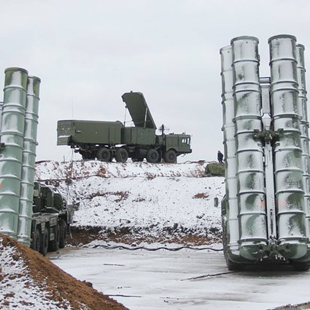 Индия одобрила закупку российских систем С-400