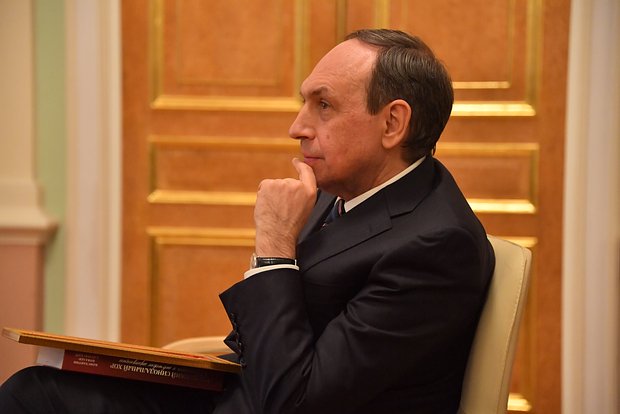 Вячеслав Никонов