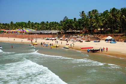 Житель Индии увидел российскую туристку, снял штаны и попытался ее изнасиловать