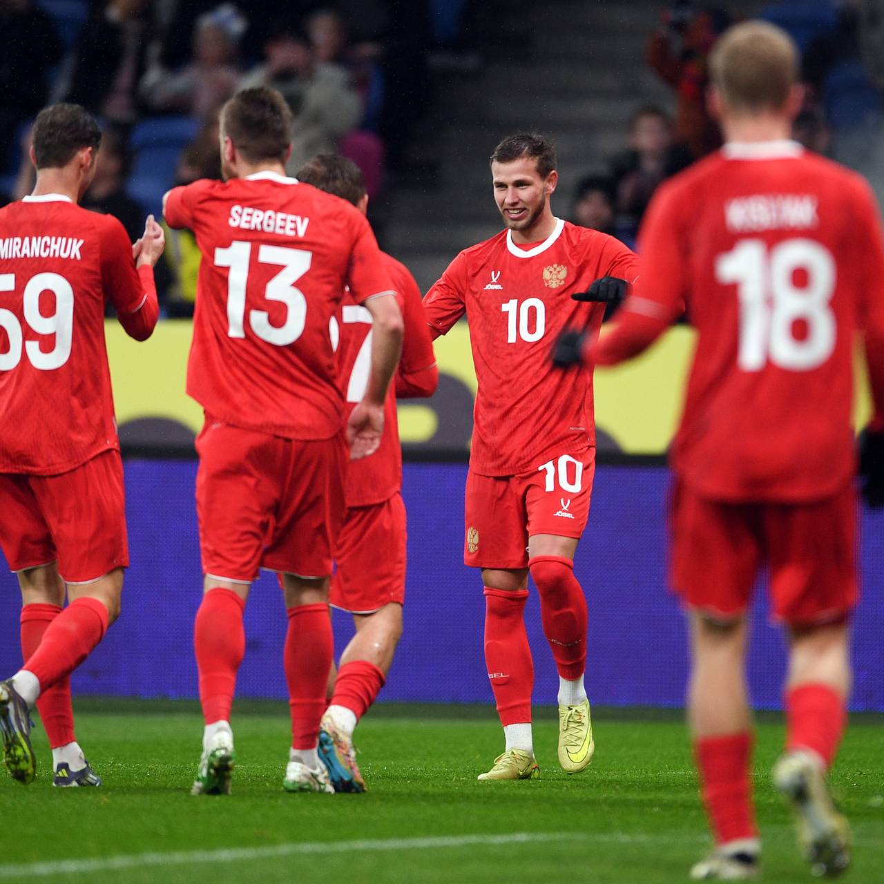 Оценены шансы сборной России по футболу обыграть Мали