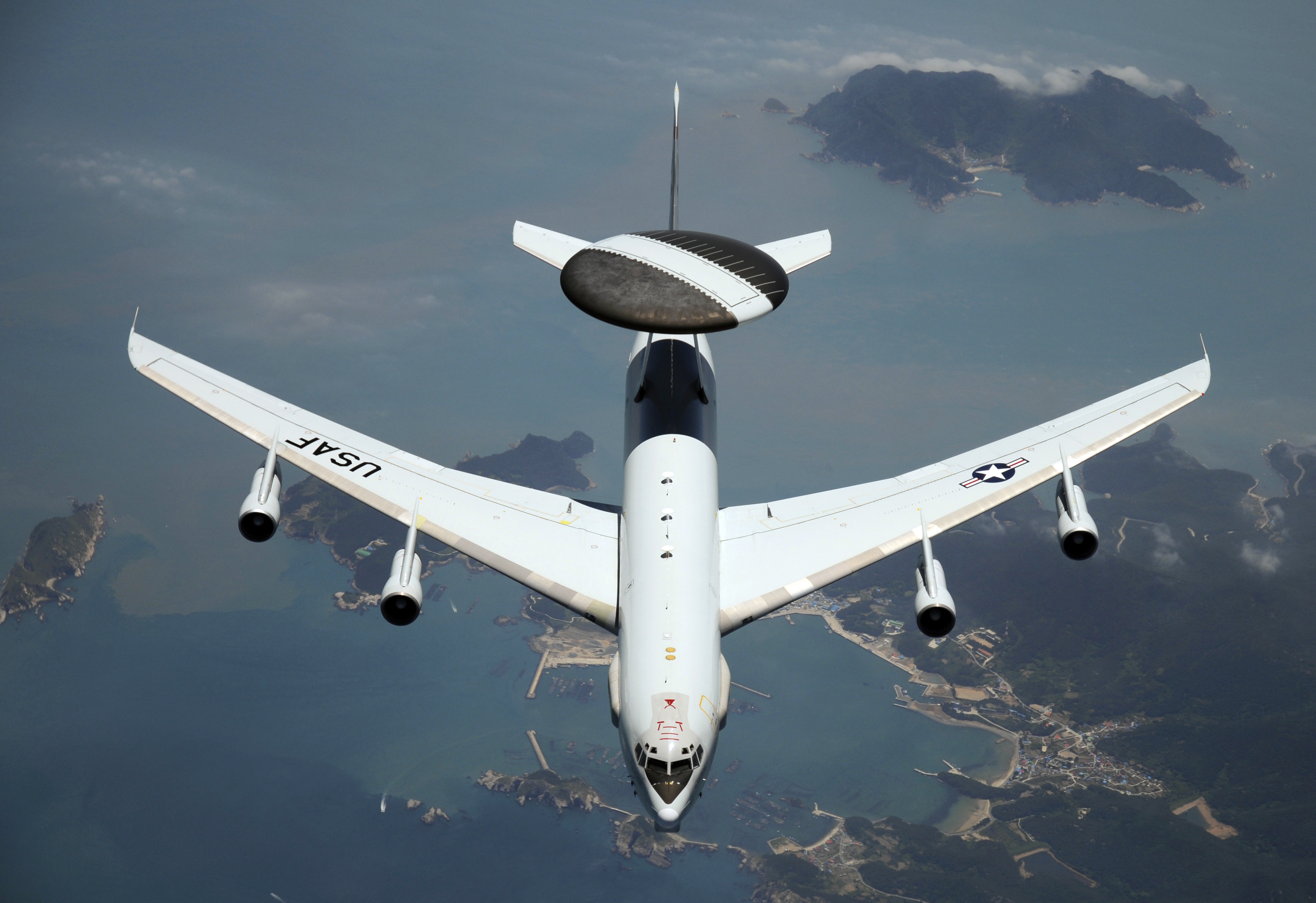 «Важнейший» самолет США оказался фактически уничтожен