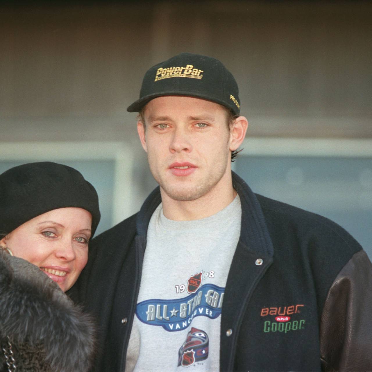 Экс-хоккеист Буре рассказал об опасностях жизни в России