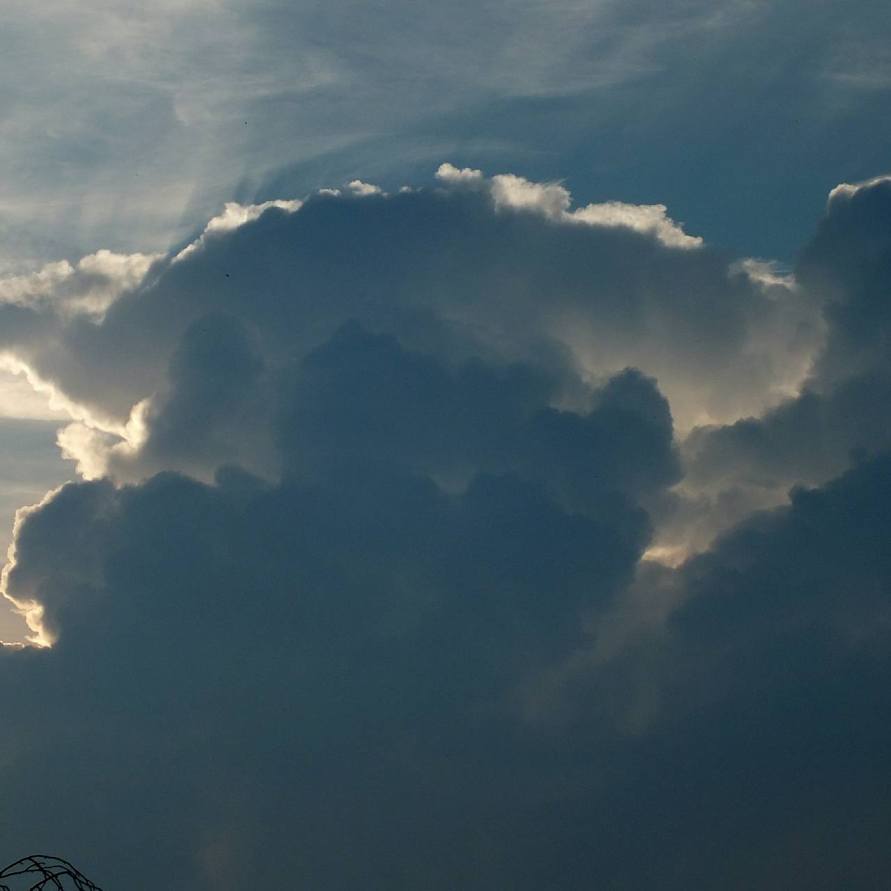 &laquo;Роскосмос&raquo; показал вызвавший наводнение в Дагестане мощный циклон