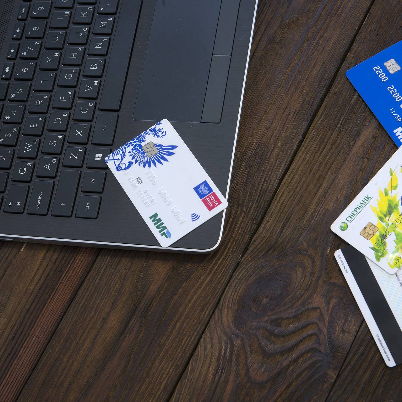 Россиян предупредили о нюансах &laquo;бесплатного&raquo; снятия наличных с кредитки