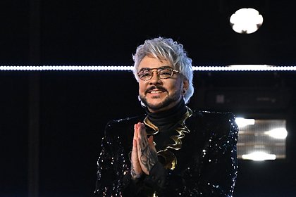 Киркорова призвали публично извиниться за курение в аэропорту