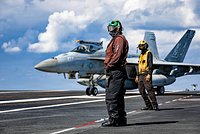 Трамп решил завершить конфликт с Ираном, не добившись своих целей. Кто уговаривает его продолжить войну, начав наземную операцию?