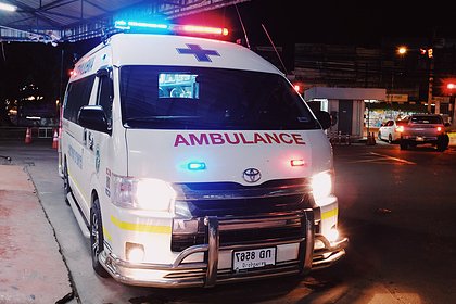 Модель из России разбилась на байке в Таиланде, заработала смещение мозга и впала в кому