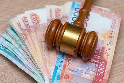 Российские чиновники нажили сотни миллионов рублей на детях-сиротах