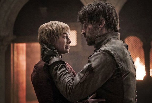 Серсея и Джейме Ланнистеры — близнецы, но отношения их совсем не братско-сестринские. Джейме — отец всех троих детей Серсеи