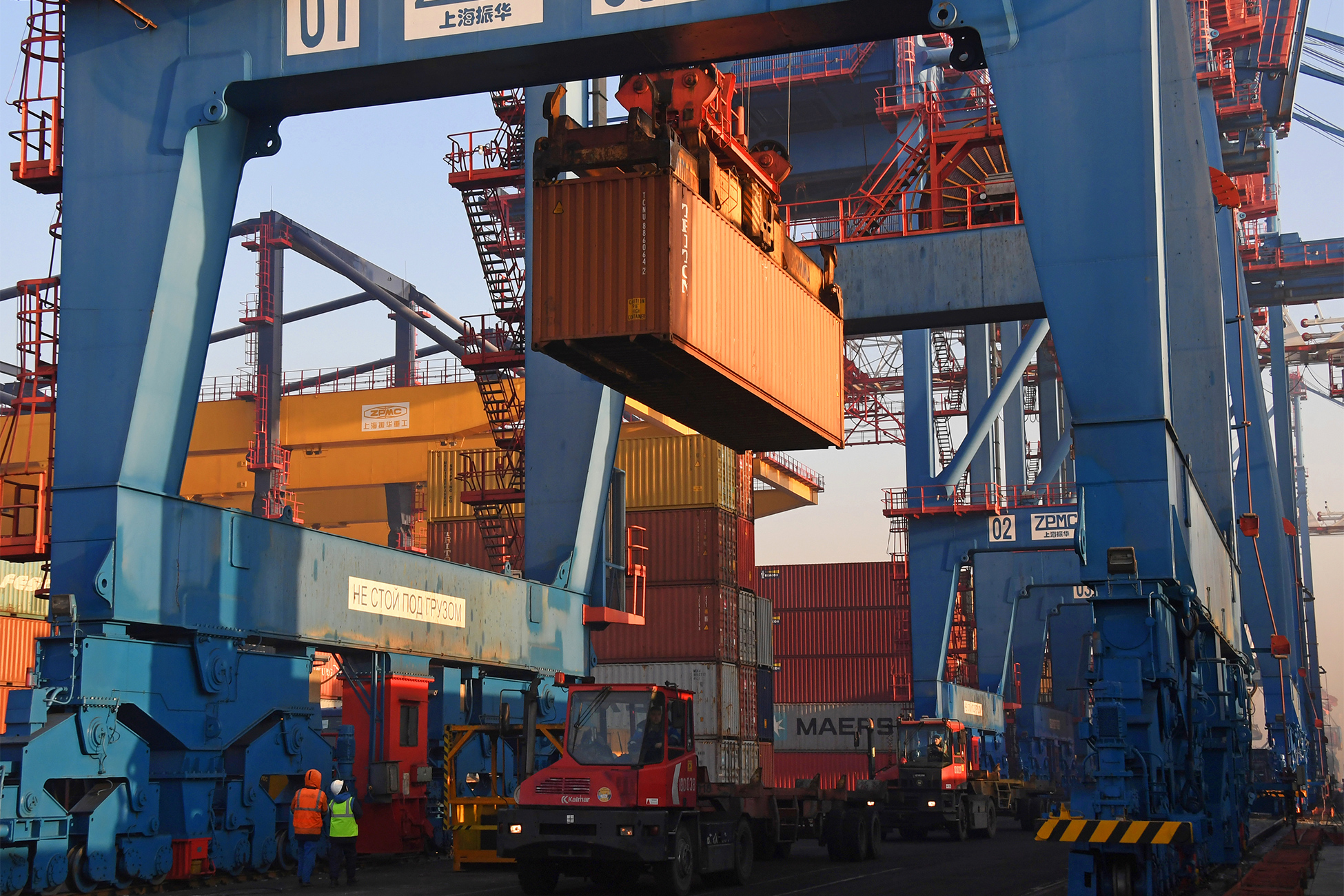 США сняли санкции с трех российских судов