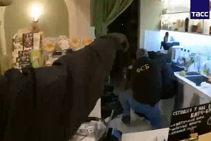 Сумевшая отследить командующего Минобороны России Настя попала на видео