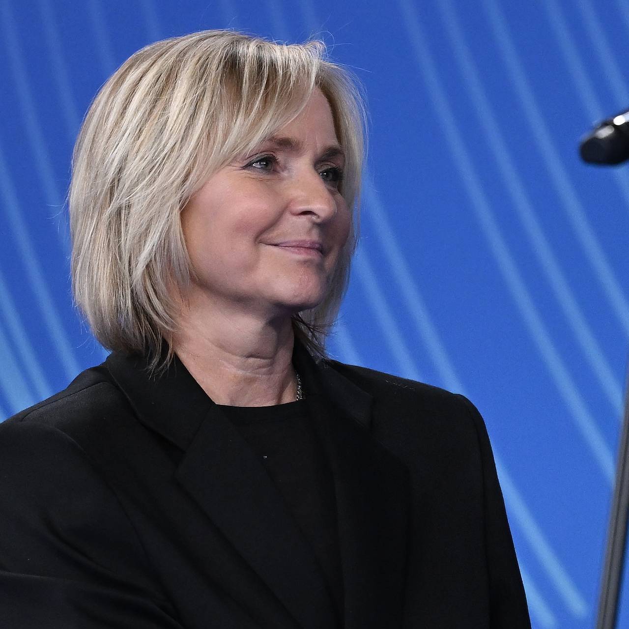 Тренер объяснила отказ российской гимнастки повернуться к флагам во время гимна Украины