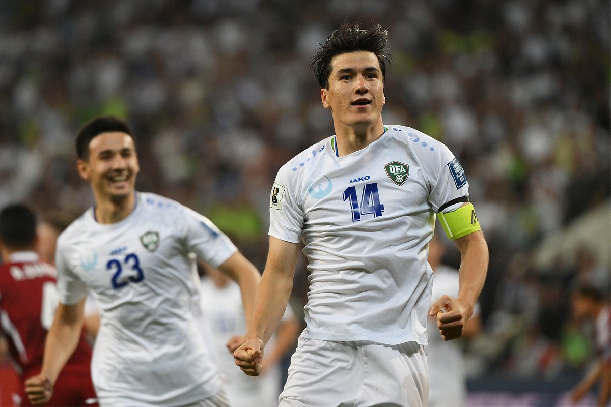 Эльдор Шомуродов (справа)