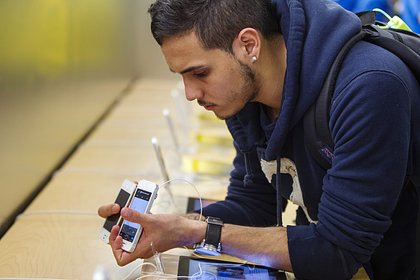 Различие американских iPhone от остальных объяснили