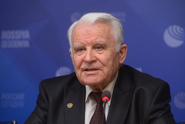 Олег Смирнов 